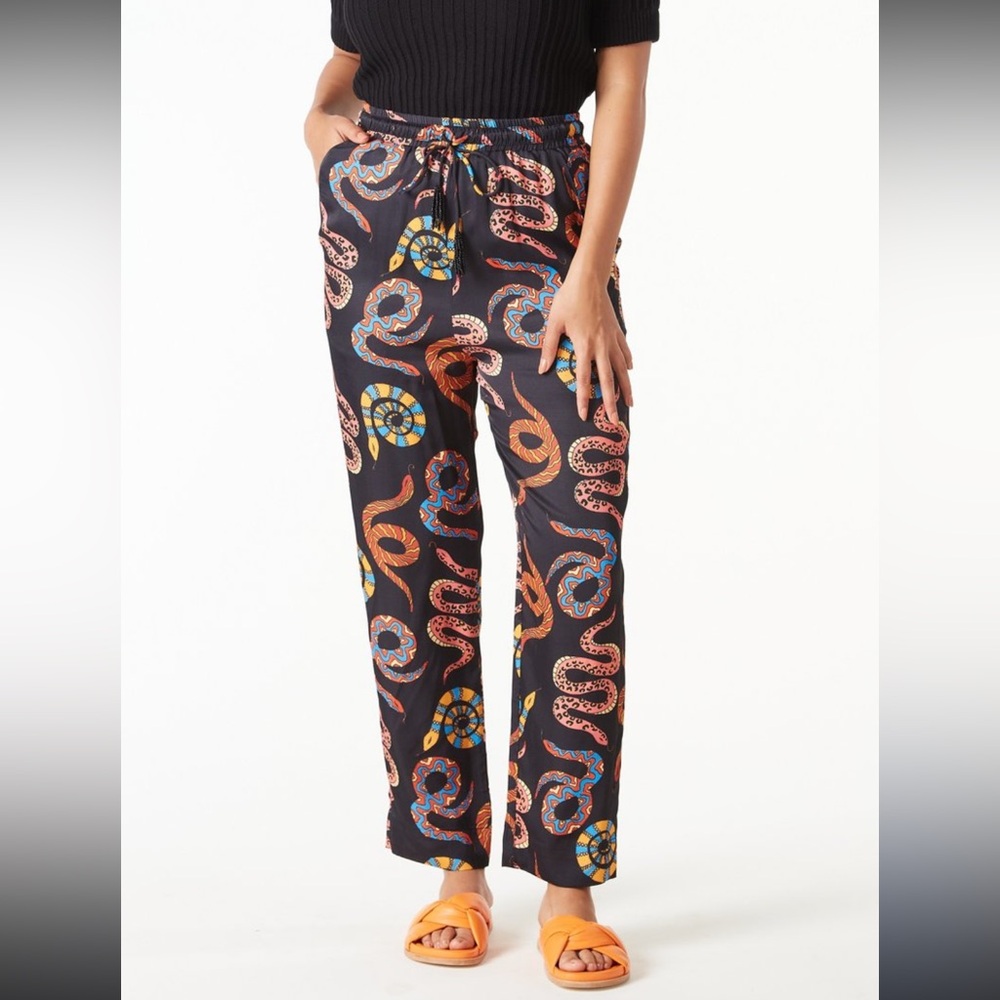 FARM Rio Black and Orange Patterned Cropped Pants